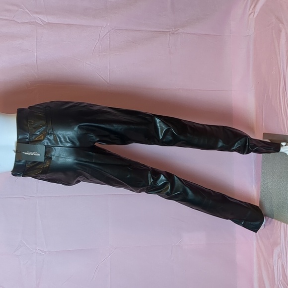 PrettyLittleThing Faux Leather Split Hem Trousers size 6 - Picture 2 of 9
